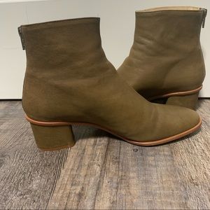 Preowned olive green Anthropologie ankle boots, Made in Spain size 39/ 8